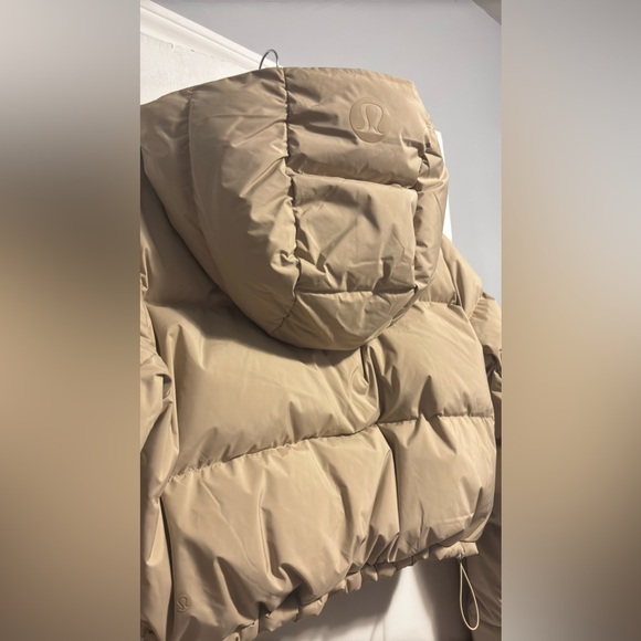 Lululemon Wunder Puff Super-Cropped Jacket
Trench - 14 - W4CB8S - Picture 5 of 16
